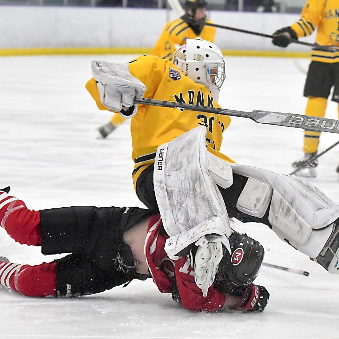 Mankato East v. Mankato West boys hockey 2